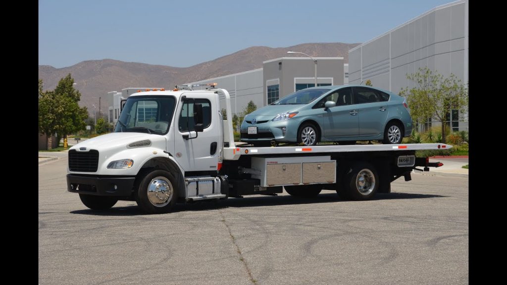Best Flatbed Tow Truck Service and Cost in Las Vegas NV