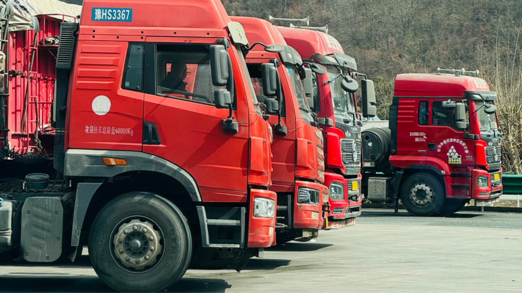 Why Flatbed Tow Trucks Are Good for Moving Cars